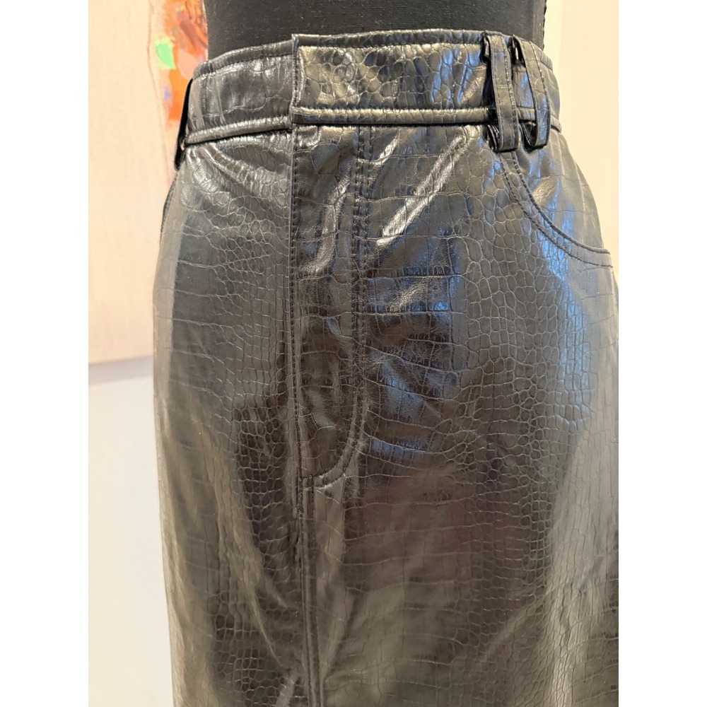 Truth by Republic Black Faux Leather Croc Embossed Midi Skirt, Size 6 NWT - Picture 2 of 5